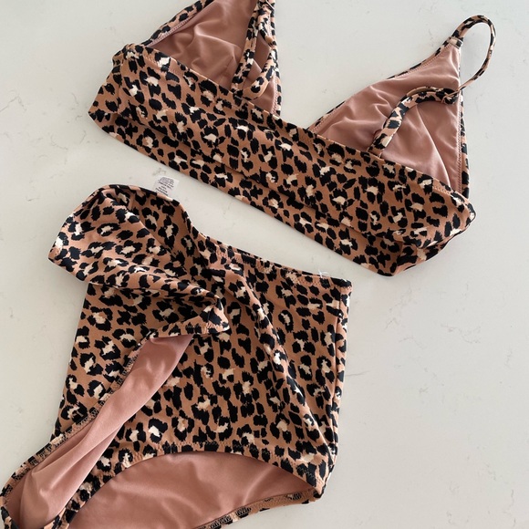 COPY - Aerie leopard bikini set - Picture 6 of 6